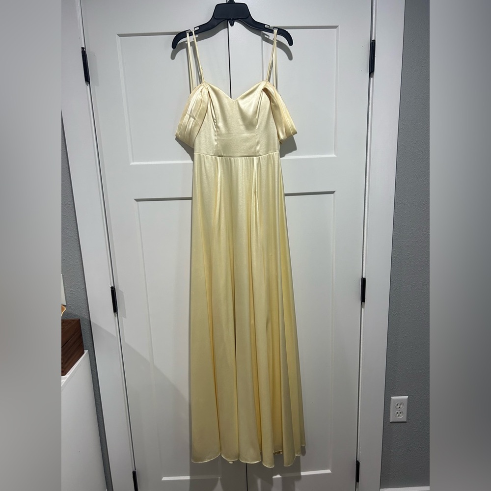 Maxi gown. Size small but fits xsmall-medium